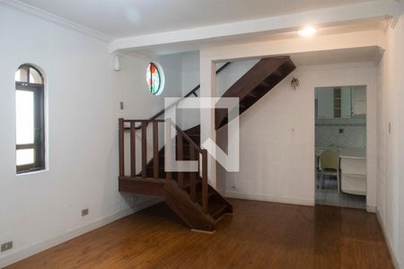 Casa à venda com 160m², 3 quartos e 2 vagas Casa à venda com 160m², 3 quartos e 2 vagasSala