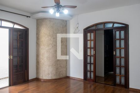 Casa à venda com 160m², 3 quartos e 2 vagas Casa à venda com 160m², 3 quartos e 2 vagasQuarto 3