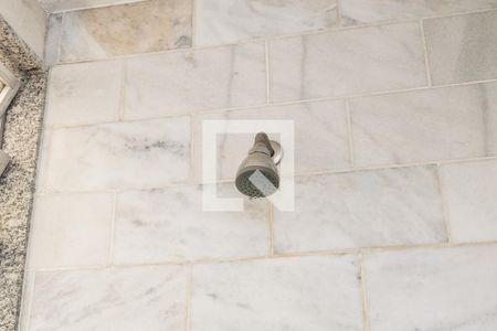 Casa para alugar com 300m², 4 quartos e 5 vagasBanheiro Social 2