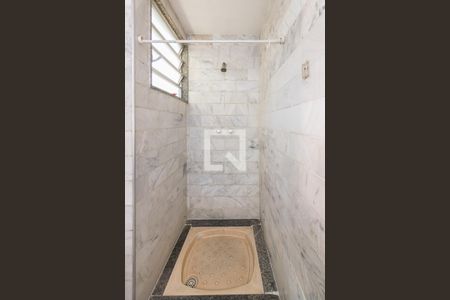 Casa para alugar com 300m², 4 quartos e 5 vagasBanheiro Social 2