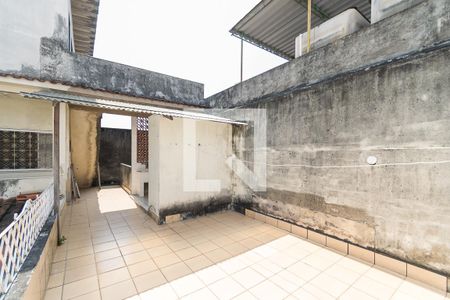 Casa para alugar com 300m², 4 quartos e 5 vagasÁrea de Serviço 1 (2º andar)
