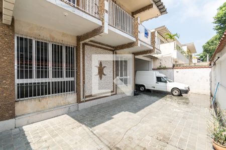Casa para alugar com 300m², 4 quartos e 5 vagasÁrea Externa