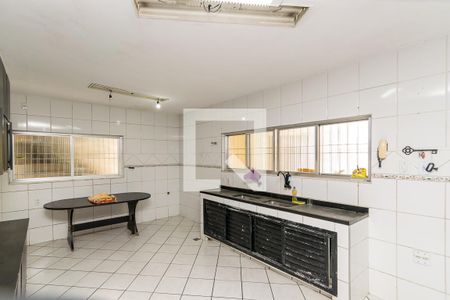 Casa para alugar com 300m², 4 quartos e 5 vagasCozinha