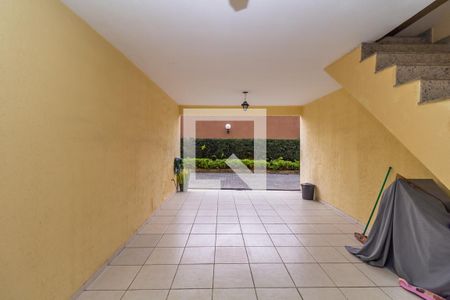 Casa de condomínio à venda com 128m², 3 quartos e 2 vagasGaragem