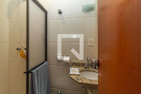 Casa de condomínio à venda com 128m², 3 quartos e 2 vagasBanheiro 2