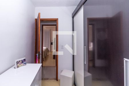 Casa de condomínio à venda com 128m², 3 quartos e 2 vagasQuarto 2