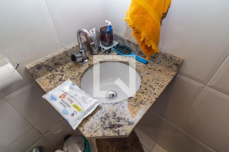 Casa de condomínio à venda com 128m², 3 quartos e 2 vagasBanheiro 2