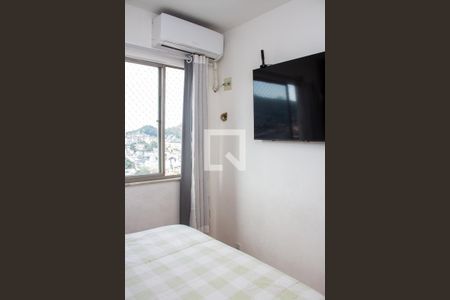 Quarto 01 de apartamento à venda com 2 quartos, 58m² em Cascadura, Rio de Janeiro