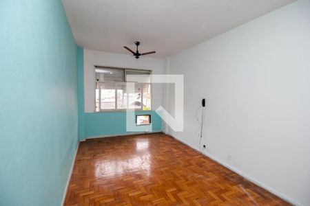 Quarto de kitnet/studio à venda com 1 quarto, 27m² em Centro, Rio de Janeiro