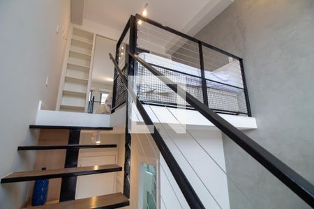 Apartamento para alugar com 29m², 1 quarto e sem vaga Apartamento para alugar com 29m², 1 quarto e sem vagaEscada