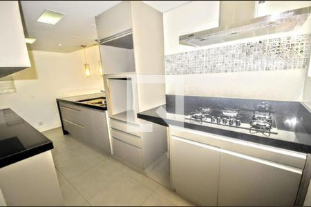 Apartamento à venda com 84m², 1 quarto e 1 vaga
