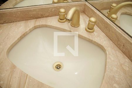 Apartamento à venda com 98m², 3 quartos e sem vagaBanheiro 1