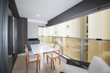 Varanda  de apartamento para alugar com 2 quartos, 70m² em Vila Nova Conceição, São Paulo