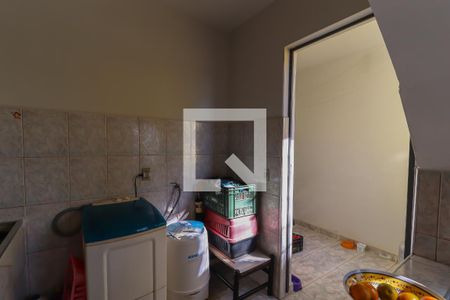 Casa à venda com 129m², 6 quartos e 3 vagasCasa 2