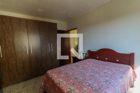 Casa à venda com 129m², 6 quartos e 3 vagasCasa 2