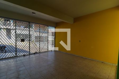 Casa à venda com 129m², 6 quartos e 3 vagasQuintal