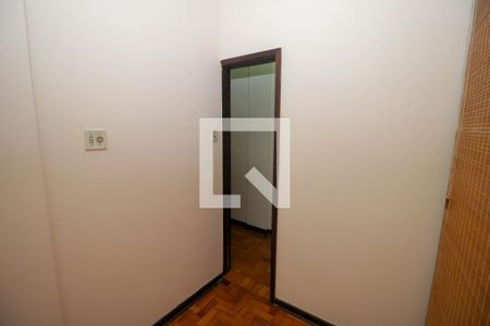 Quarto 1 de apartamento para alugar com 2 quartos, 50m² em Laranjeiras, Rio de Janeiro