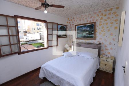 Casa à venda com 161m², 3 quartos e 4 vagasQuarto 3 - Suíte