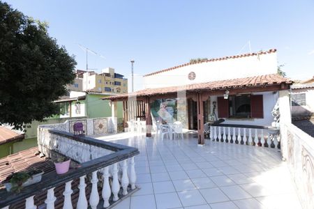 Casa à venda com 161m², 3 quartos e 4 vagasTerraço