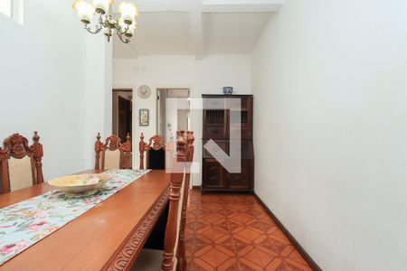 Sala de casa à venda com 4 quartos, 330m² em Cambuci, São Paulo