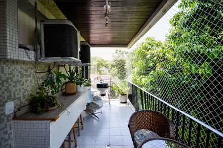 Apartamento à venda com 113m², 3 quartos e 2 vagasVaranda da Suíte