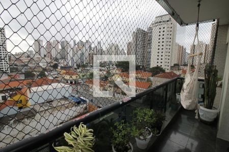 Apartamento à venda com 140m², 3 quartos e 3 vagasVaranda