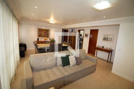 Apartamento à venda com 140m², 3 quartos e 3 vagasSala