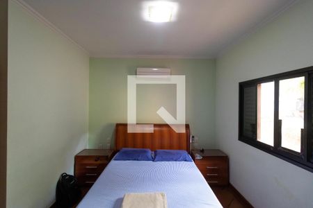 Casa à venda com 150m², 3 quartos e 4 vagas Casa à venda com 150m², 3 quartos e 4 vagasSuíte