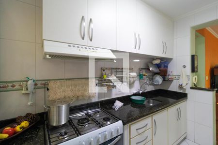 Casa à venda com 150m², 3 quartos e 4 vagas Casa à venda com 150m², 3 quartos e 4 vagasCozinha