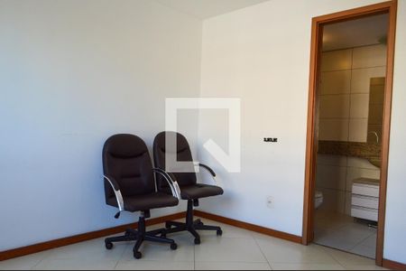 Apartamento à venda com 76m², 2 quartos e 1 vaga Apartamento à venda com 76m², 2 quartos e 1 vagaSuíte