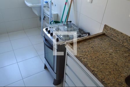 Apartamento à venda com 76m², 2 quartos e 1 vaga Apartamento à venda com 76m², 2 quartos e 1 vagaCozinha