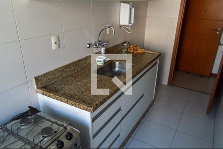 Apartamento à venda com 76m², 2 quartos e 1 vaga Apartamento à venda com 76m², 2 quartos e 1 vagaCozinha