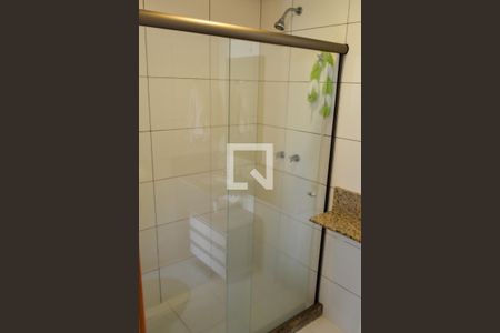 Apartamento à venda com 76m², 2 quartos e 1 vaga Apartamento à venda com 76m², 2 quartos e 1 vagaBanheiro da Suíte