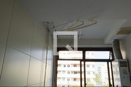 Apartamento à venda com 76m², 2 quartos e 1 vaga Apartamento à venda com 76m², 2 quartos e 1 vagaÁrea de Serviço