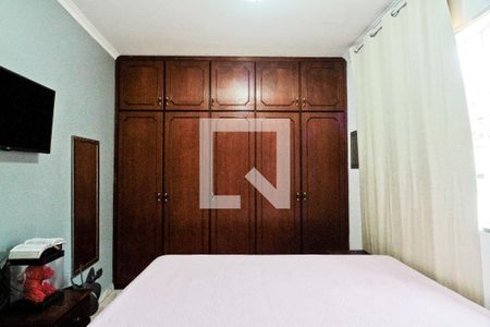 Casa à venda com 250m², 4 quartos e 3 vagas Casa à venda com 250m², 4 quartos e 3 vagasSuíte 2