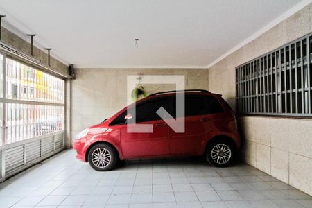 Casa à venda com 250m², 4 quartos e 3 vagas Casa à venda com 250m², 4 quartos e 3 vagasGaragem