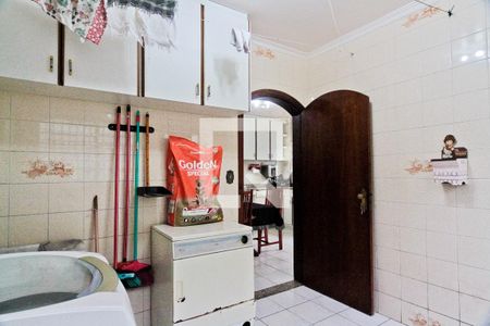 Casa à venda com 250m², 4 quartos e 3 vagas Casa à venda com 250m², 4 quartos e 3 vagasÁrea de Serviço