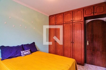 Casa à venda com 250m², 4 quartos e 3 vagas Casa à venda com 250m², 4 quartos e 3 vagasQuarto 2