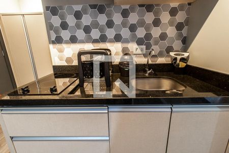 Detalhe da cozinha de kitnet/studio para alugar com 1 quarto, 19m² em Centro, Curitiba