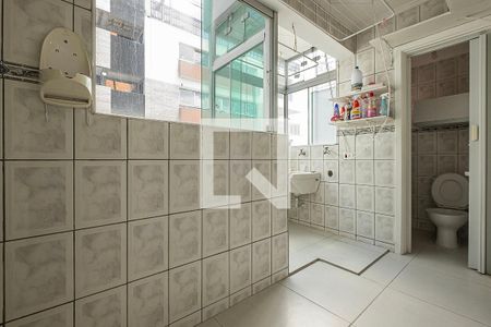 Apartamento à venda com 329m², 3 quartos e 4 vagas Apartamento à venda com 329m², 3 quartos e 4 vagasÁrea de Serviço