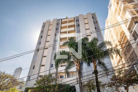 Apartamento à venda com 329m², 3 quartos e 4 vagas Apartamento à venda com 329m², 3 quartos e 4 vagasFachada