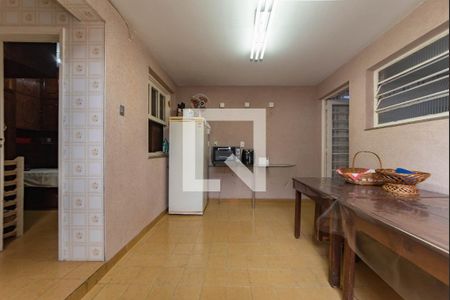 Casa à venda com 200m², 3 quartos e 2 vagasQuintal - Piso Inferior