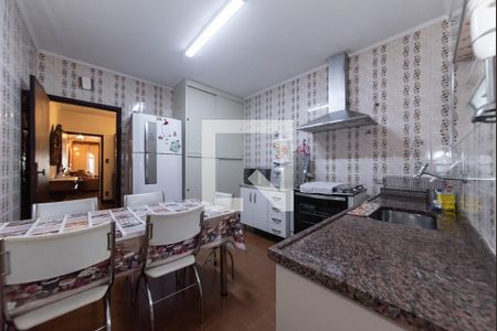 Casa à venda com 200m², 3 quartos e 2 vagasCozinha