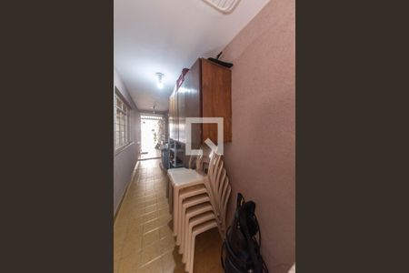 Casa à venda com 200m², 3 quartos e 2 vagasCorredor do Piso Inferior