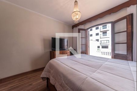 Casa à venda com 200m², 3 quartos e 2 vagasSuíte