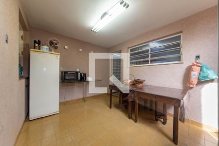 Casa à venda com 200m², 3 quartos e 2 vagasQuintal - Piso Inferior