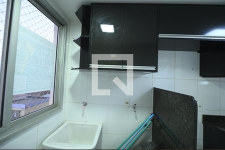 Apartamento para alugar com 70m², 2 quartos e 1 vagaÁrea de Serviço