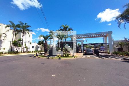 Apartamento para alugar com 45m², 2 quartos e 1 vagaFachada