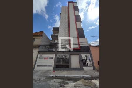 Apartamento à venda com 44m², 2 quartos e 1 vaga Apartamento à venda com 44m², 2 quartos e 1 vagaFachada