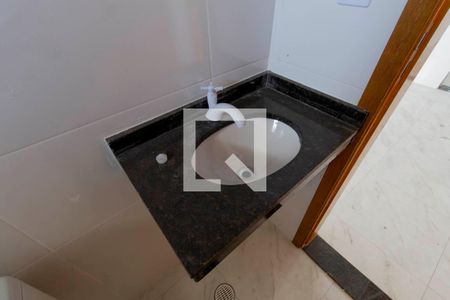 Apartamento à venda com 44m², 2 quartos e 1 vaga Apartamento à venda com 44m², 2 quartos e 1 vagaBanheiro